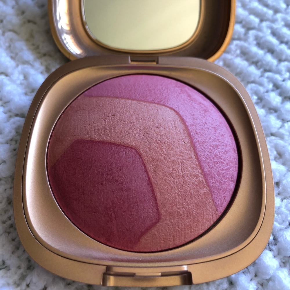 Kiko Cosmetics Desert Dunes Trio Baked Blush